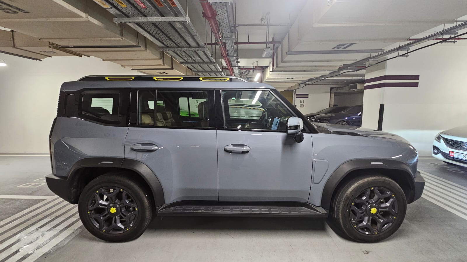 Car before window tinting Dubai